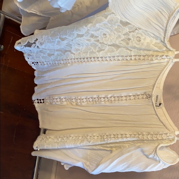 Tops - Off the shoulder shirt